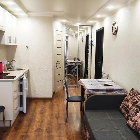 Уютная Квартира У Моря Apartamento Odessa Exterior foto
