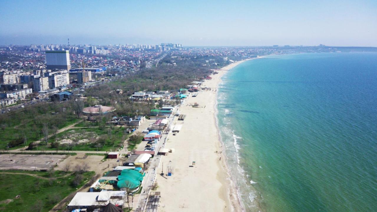 Уютная Квартира У Моря Apartamento Odessa Exterior foto
